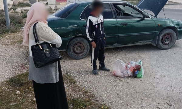 12-летний мальчик был задержан патрульными во время управления снятого с дороги автомобиля