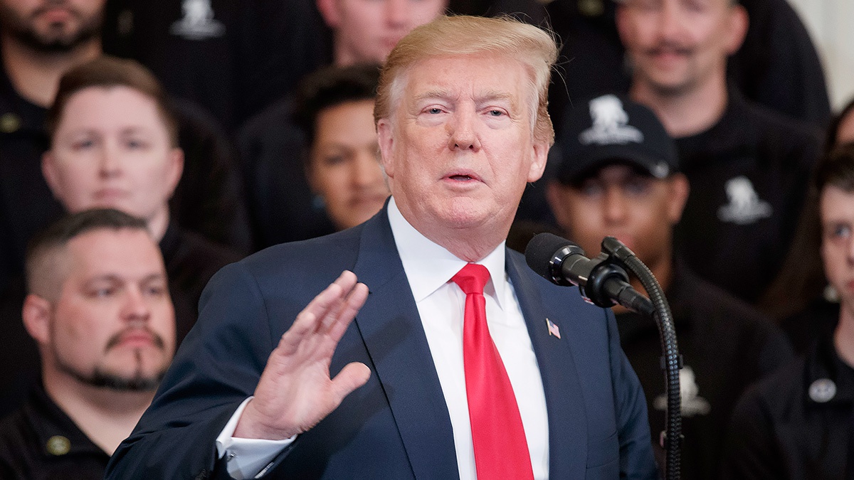 New York Times извинилась за антисемитскую карикатуру с Трампом и Нетаньяху