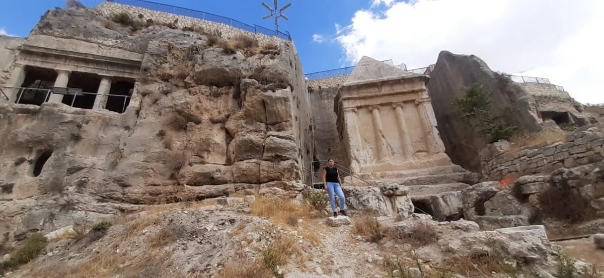 Яд Авшалом — монументальное надгробие, расположенное на реке Кедрон 4