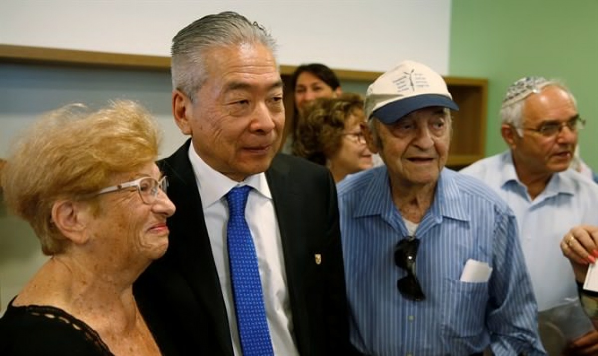 Google чествует японского дипломата, спасшего евреев во время Второй мировой войны