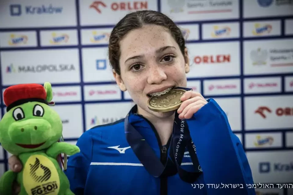 14 летняя Гили Курицки берёт бронзу на евроиграх в Польше 0 14 летняя Гили Курицки берёт бронзу на евроиграх в Польше 0