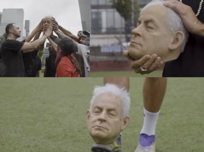 Шок в Нью-Йорке: активисты устроили «футбольный матч» с головой куклы Нетаньяху у здания ООН Шок в Нью-Йорке: активисты устроили «футбольный матч» с головой куклы Нетаньяху у здания ООН